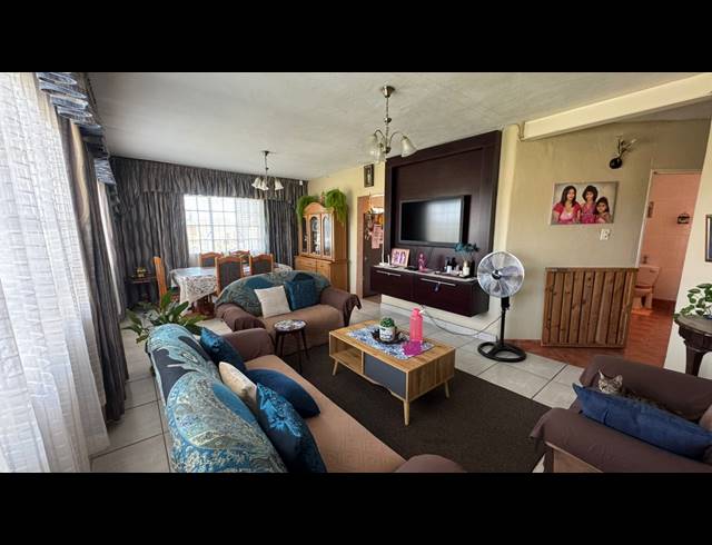 3 BEDROOM HOUSE FOR SALE IN NORTHDALE